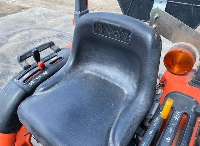 
								Used 2003 Kubota B7500HSD full									