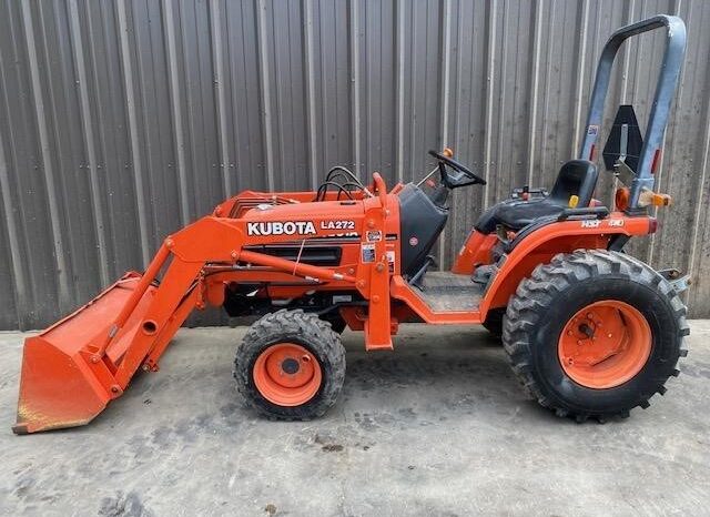 
								Used 2003 Kubota B7500HSD full									