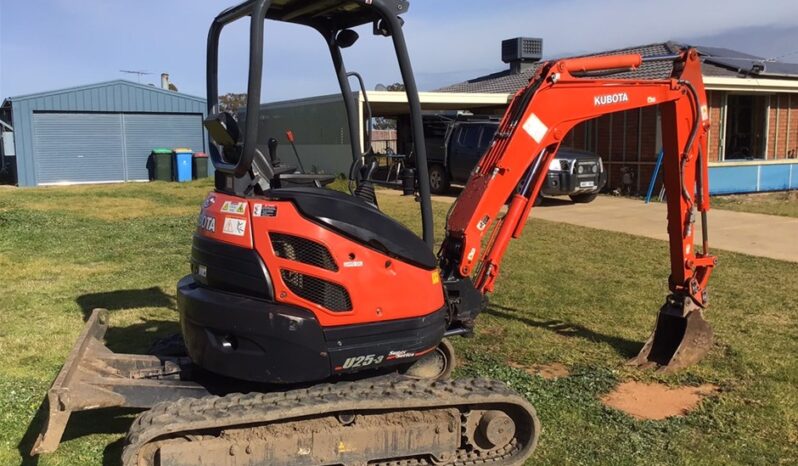 
								Used 2016  Kubota U25-3 full									