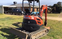 Used 2016  Kubota U25-3