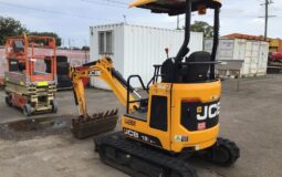 Used 2018  JCB 18Z-1 T3