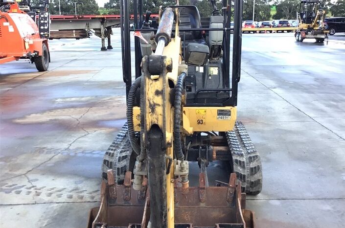 
								Used 2017  Caterpillar 301.4C full									