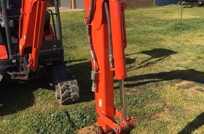 
								Used 2016  Kubota U25-3 full									