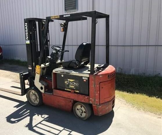 Used 2003  Nissan CWGP02L30S