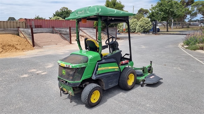 Used 2016  John Deere 1580