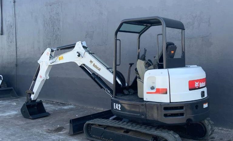 
								Used 2017  Bobcat E42 full									