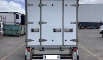 
									Used 2017  Mitsubishi Fuso Canter 515 full								