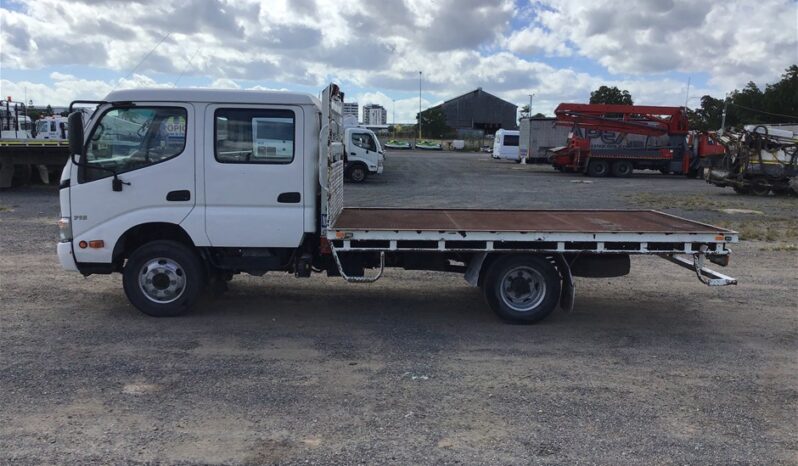 
								Used 2011  Hino 300 716 full									